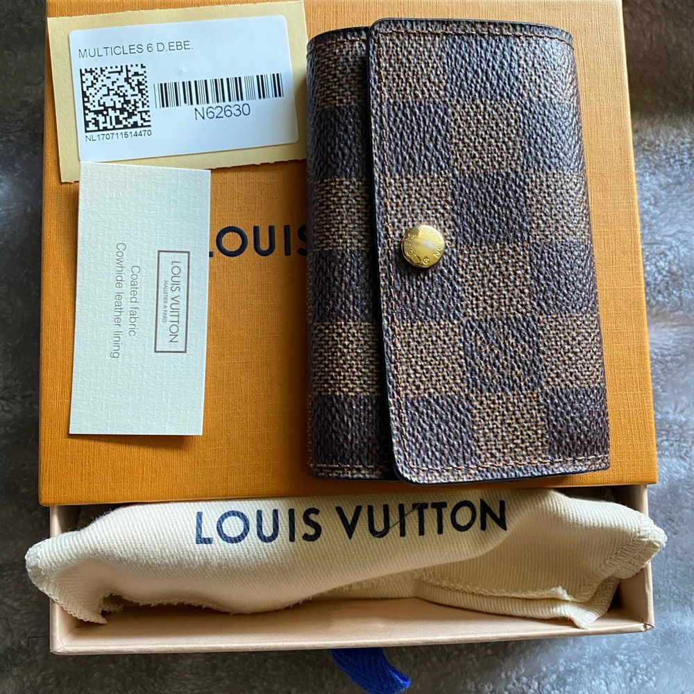 Louis Vuitton Damier Ebene 6 key holder
